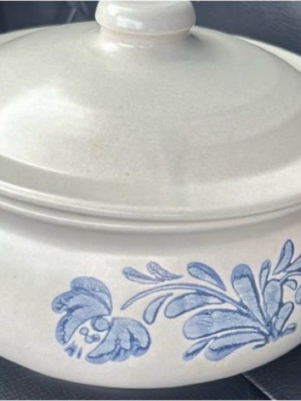Pfaltzgraff White Covered Casserole with Blue Floral Border